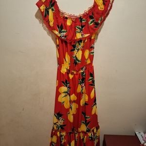 Alexia Admor Off The Shoulder Red & Lemon Print Maxi Dress. SIZE Medium